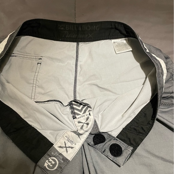 Billabong Platinum Stretch shorts, men’s 32 - Picture 2 of 4